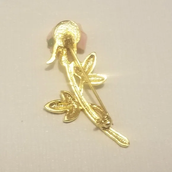 EUC vtg pink, white, and goldtone rose brooch w green enamel leaves - Picture 5 of 5